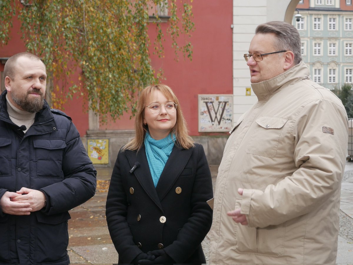 💪 <a href="/naprzod_pl/">Naprzód!</a> rośnie w siłę! ✌️

🩷 Dzisiaj w naszym Stowarzyszeniu powitaliśmy radnego Rady Miejskiej Wrocławia Sławomira Czerwińskiego. Sławku, witaj na pokładzie! 🙌

💚💜 „Jako Naprzód chcemy współpracować z uczciwymi Samorządowcami, dla których ważniejsze jest dobro