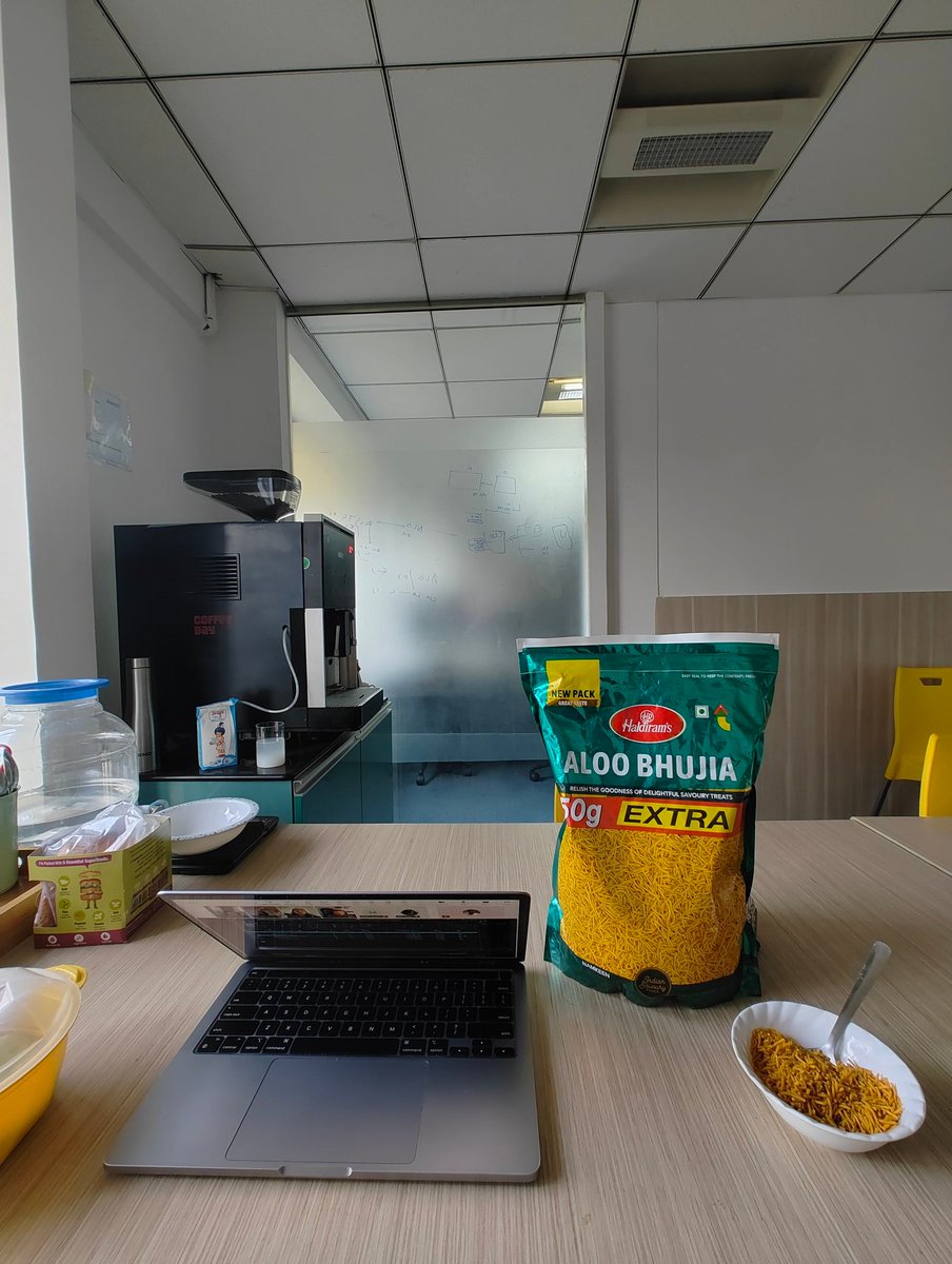 techvatsa's tweet image. It&apos;s over when I tell you how much Aloo Bhujia we consume at @One2NC