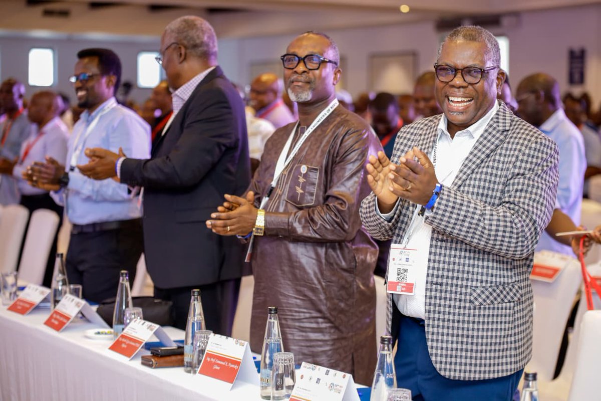 Fantasy_Genius2's tweet image. Kihara reminded young engineers that every major investment, from roads to power lines, depends on their expertise, integrity, and innovation. Kenya’s economic future is in their hands, and the responsibility is immense. #32ndIEKConvention #EngineeringtheFuture