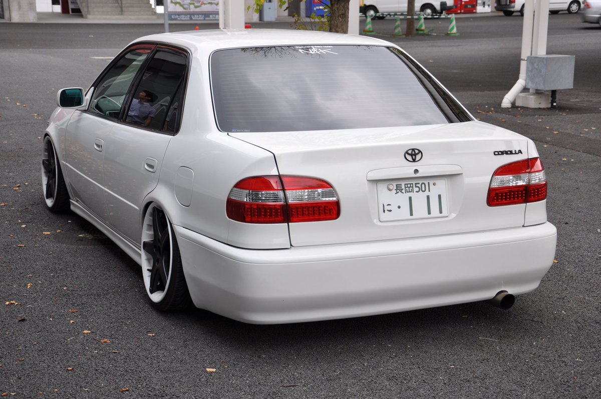 runxta3's tweet image. 左右履き大好きマン