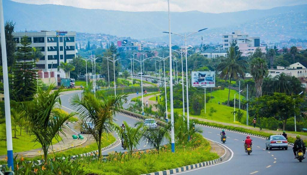 ToursUsalama's tweet image. It was #Amazing to serve u the #KIGALICITYTOUR all along the way. #exploring the cleanest #city in #Africa, this is #Kigali town.

📩usalamatours@gmail.com

#Rwanda #VisitRwanda #Travel #MeetInRwanda #UsalamaTours #CoupleGoals #Christmas2025 #Traveller #Christmasgifts #Explore