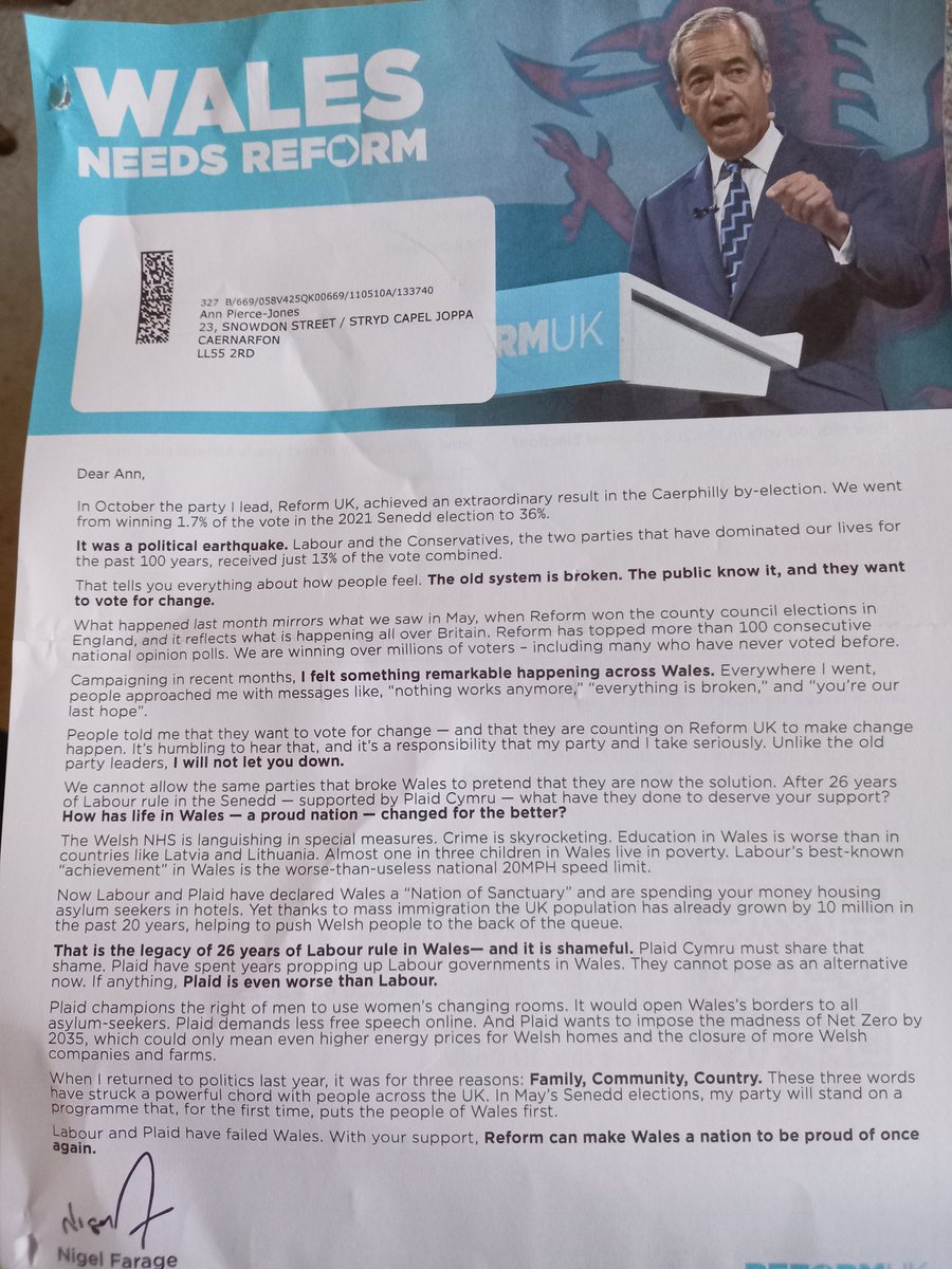 AnnPierceJones1's tweet image. So this just arrived in the post from @reformparty_uk in the Welshest county in #Wales completely in English to a #Disabled non #racially motivated single person household, with a 2nd class return envelope enclosed!
Guess what my reply will be completely in #Welsh ??