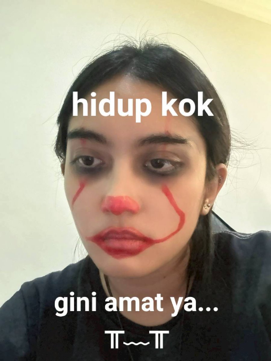 fragiledooms_'s tweet image. Walaupun hari ini hectic parah sampe dada kelip2 kek ultramen tapi tetep hepi #SelasAmanda sedunia!