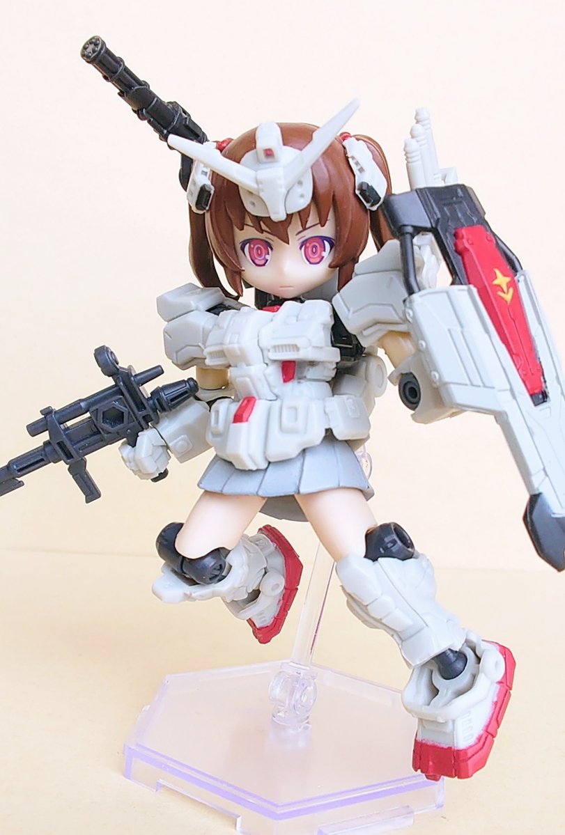 lbfEBpnLhPF0O8n's tweet image. ３連休で今更ながら 復讐のレクイエム を視聴。
アンサンブル とAQS を組み合わせてみました。

怖いガンダムEXの雰囲気を出したくて、ちょっと画像の明暗を調整してみましたが…
どうでしょうか？(^−^)

#モビルスーツアンサンブル
#アクアシューターズ
#MS少女