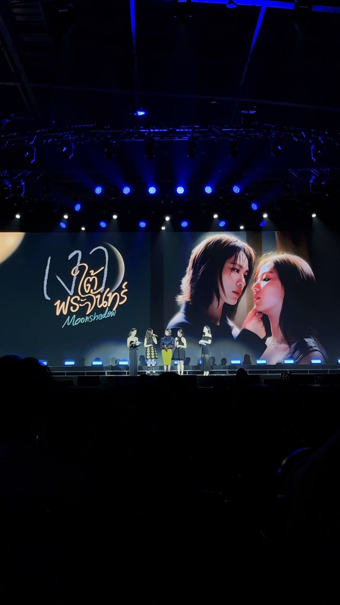 withnurs3's tweet image. ขอบคุณพี่จันทร์ น้องคีย์ที่ให้หนูเกิดมา เรียกหนูว่าน้องยูเนี่ยนได้เลย

MAGIC VIBES WITH EMIBONNIE 
#GMMTV2026 #EmiBonnie