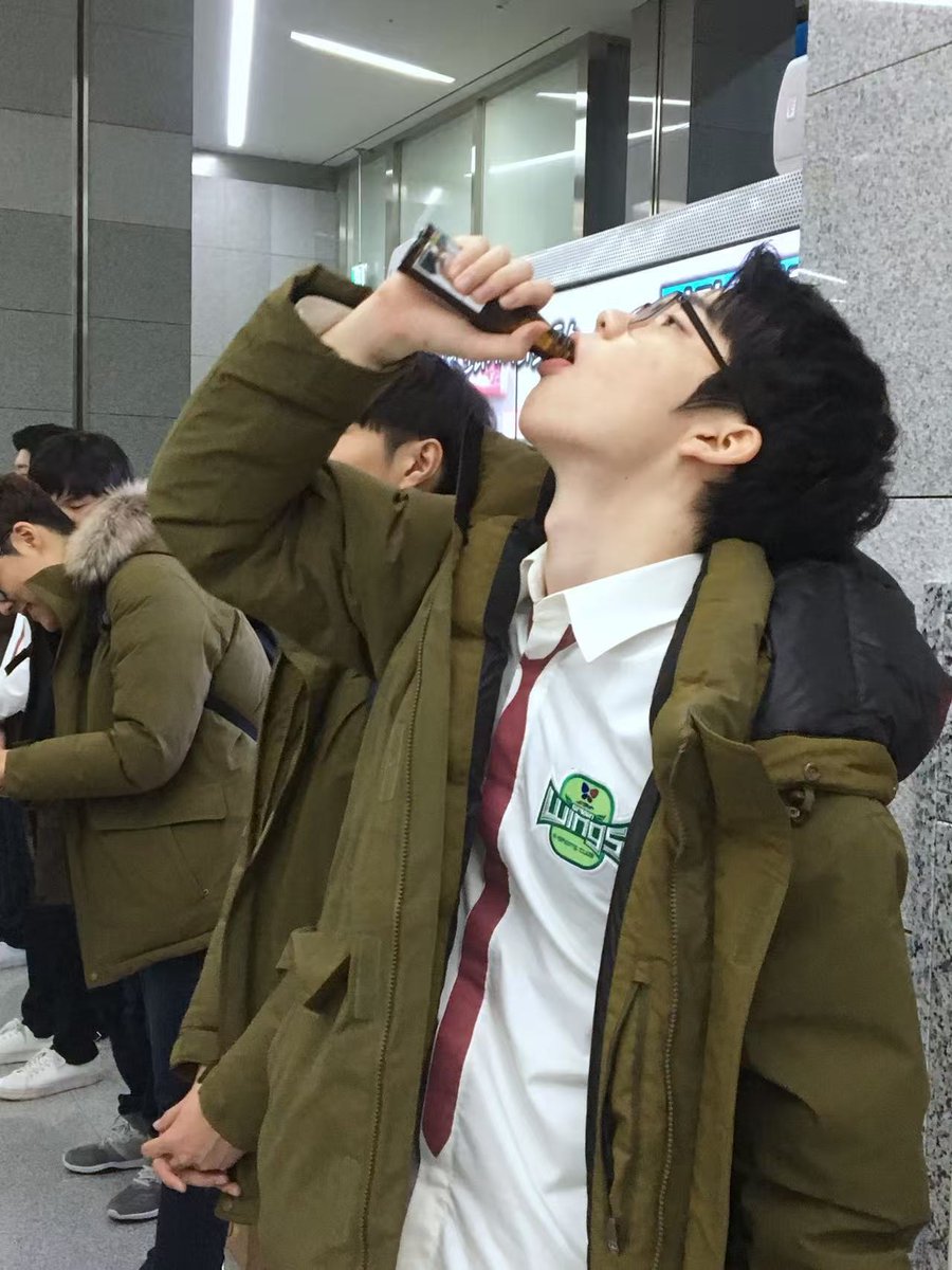 每次翻照片都轻而易举的原谅了全世界。回来吧我家满分男、perfect man、full marks man、만점남、、