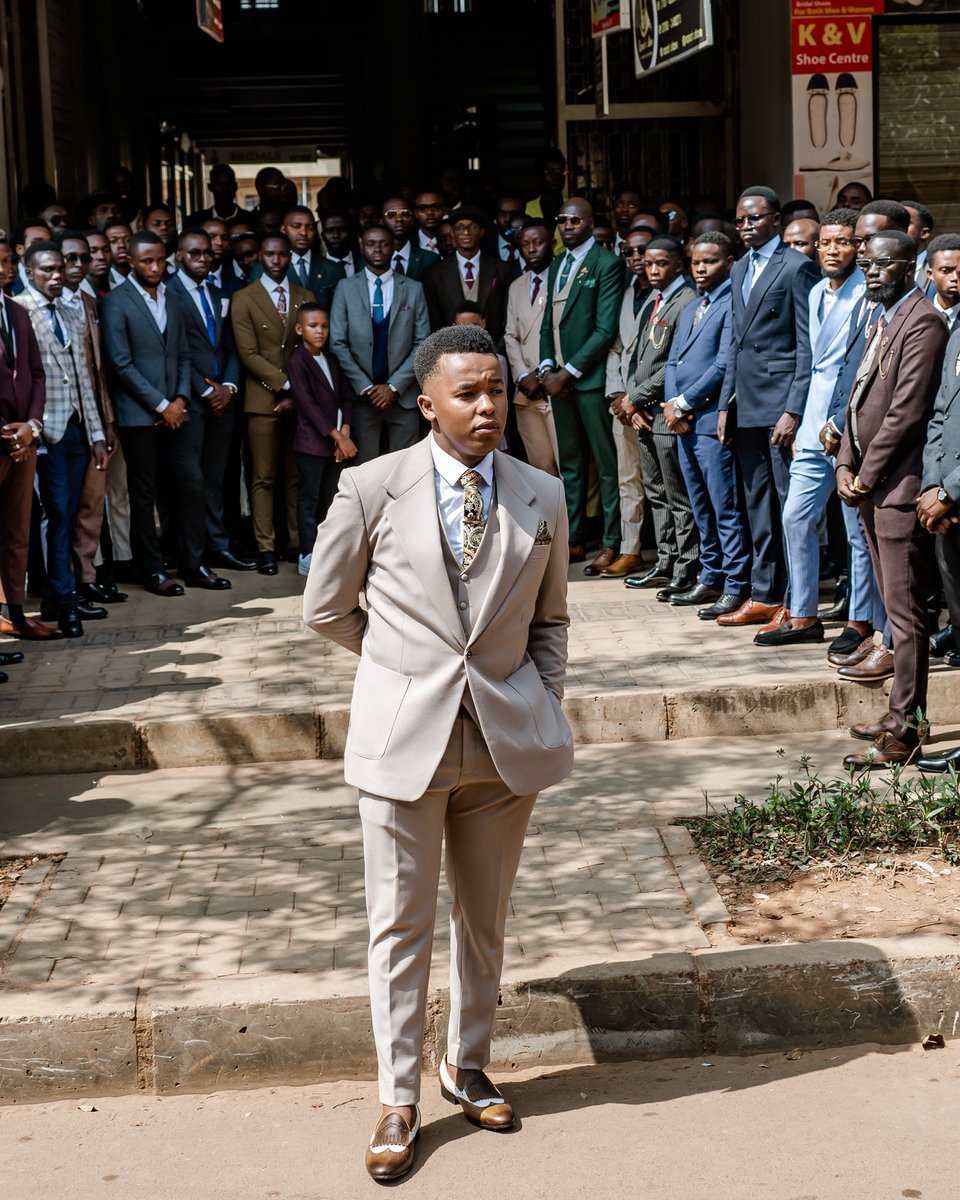 nimipamela0's tweet image. Dear @Oscarkampala do you have any problem with women 😒😒 they also look good in suits