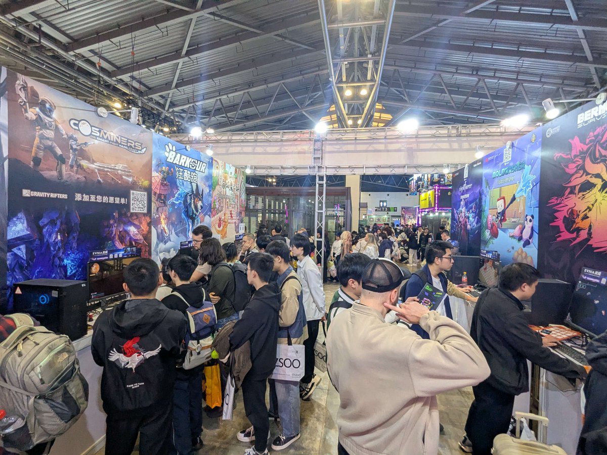 We brought a little piece of the Cosminers universe to WePlay in Shanglhai! It was so great connecting with you all. ❤️ #indiegamedev #indiegames #gamedev #indiedev
