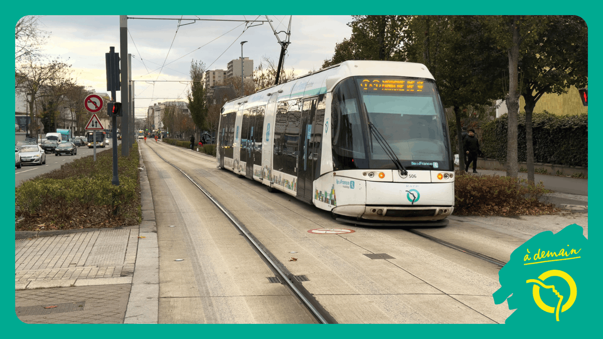 [Information Voyageurs] Le trafic du #T5 peut être ralenti à cause de l'accumulation de feuilles mortes sur les voies. 🍂
Pour assurer une circulation en toute sécurité, nos conducteurs adaptent leur conduite et nos équipes techniques nettoient régulièrement les voies. #RATP