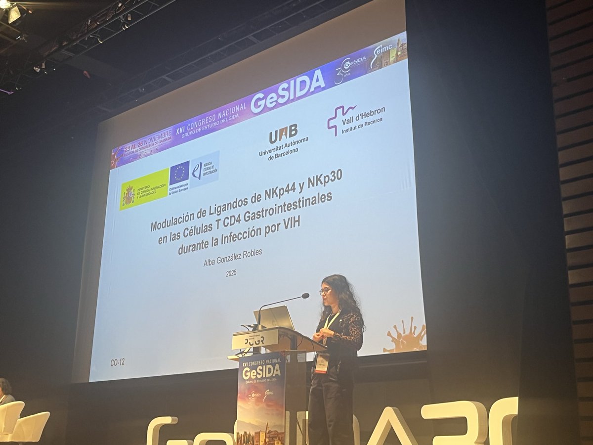 riscomunica's tweet photo. Alba González investiga la modulación selectiva de los ligandos NKp44 y NKp30 en células CD4+ gastrointestinales durante la infección por VIH. 🔬🦠 #Gesida25 #VIH #Inmunología #Granada2025 https://t.co/R4S4n6zGek