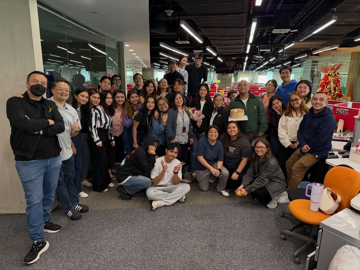 aintreich's tweet photo. star magic welcomes reich back from bnk. thank you, star magic fam! 🫶🏼

link: https://t.co/dWDFUidCwF

#ReichAlim | @reich_ra3 https://t.co/4ur9PmvDFH