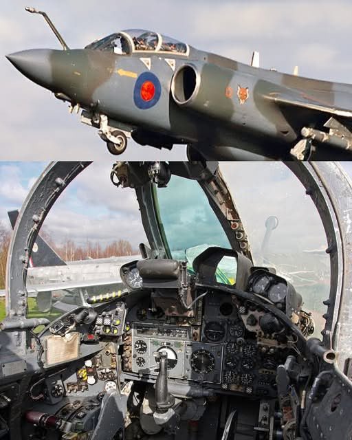 CcibChris's tweet image. Inside the office…