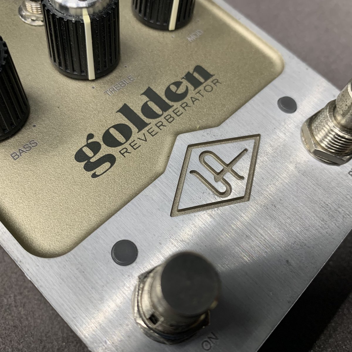 UAFX golden REVERBERATOR 中古 エフェクター】UAFX / 「Golden Reverberator」郡山アティ店に入荷