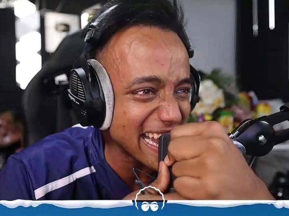 ابو فلة جمع 10 مليون دولار في دبي وحده
ما استقبل ضيوف ما دخل سياسه وما استغل اسمه أحد للإعلانات ولا للترويج للشركات والمعامل والمستشفيات والكليات الاهلية
اشتغل بنفسه وقدم مشروع إنساني خالص

يا شباب فكرتكم عظيمة وانتم نزيهين وقلوبنا معكم لكن تصير أعظم اذا تكون خالية تماما من أي