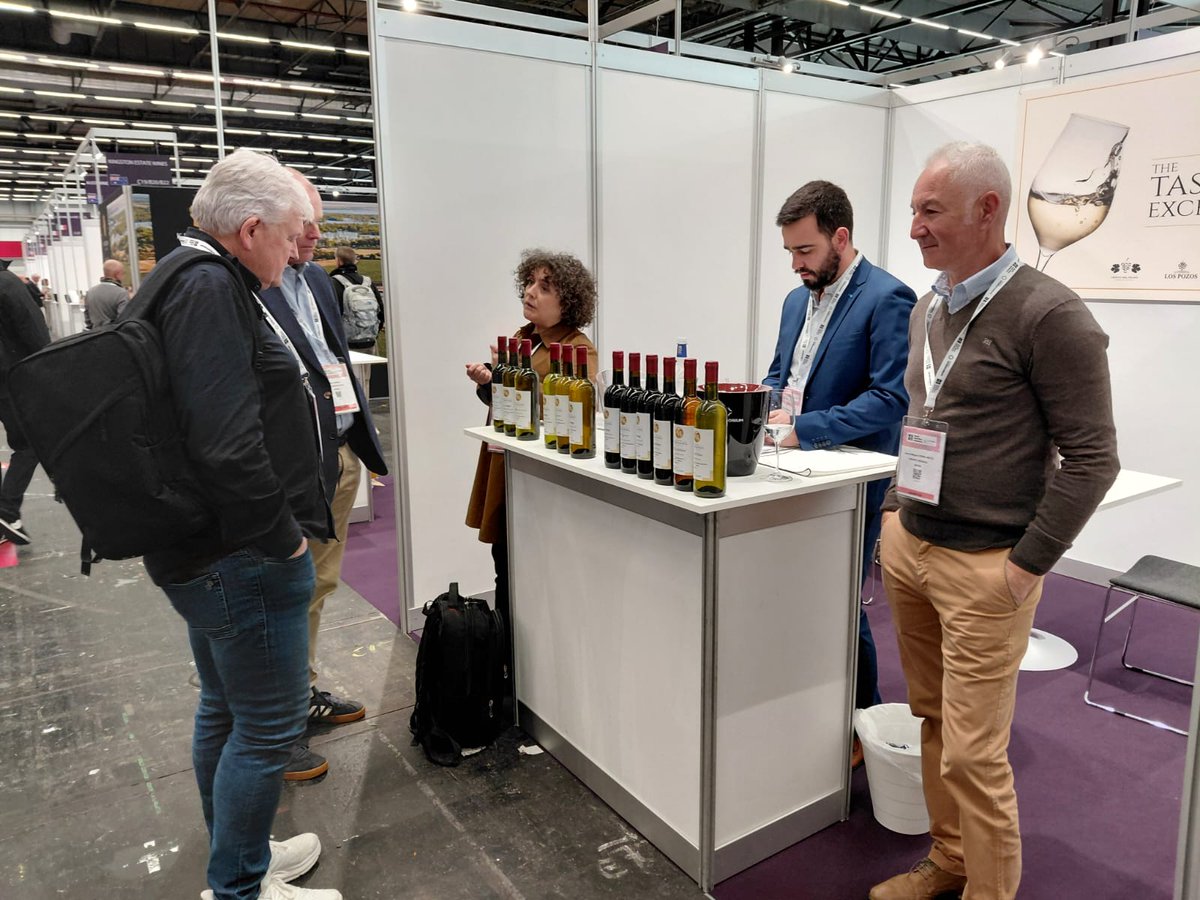 VXcontigo's tweet photo. 🍷 @ELPROGRESO_Coop estamos, con #Vidasol, en una de las últimas ferias vinícolas del año, la #WBWE de #Amsterdam, punto de encuentro con clientes internacionales habituales del granel, en el que hemos analizado las dinámicas de mercado actuales de cara al 2026 https://t.co/OmaJRVdQq5