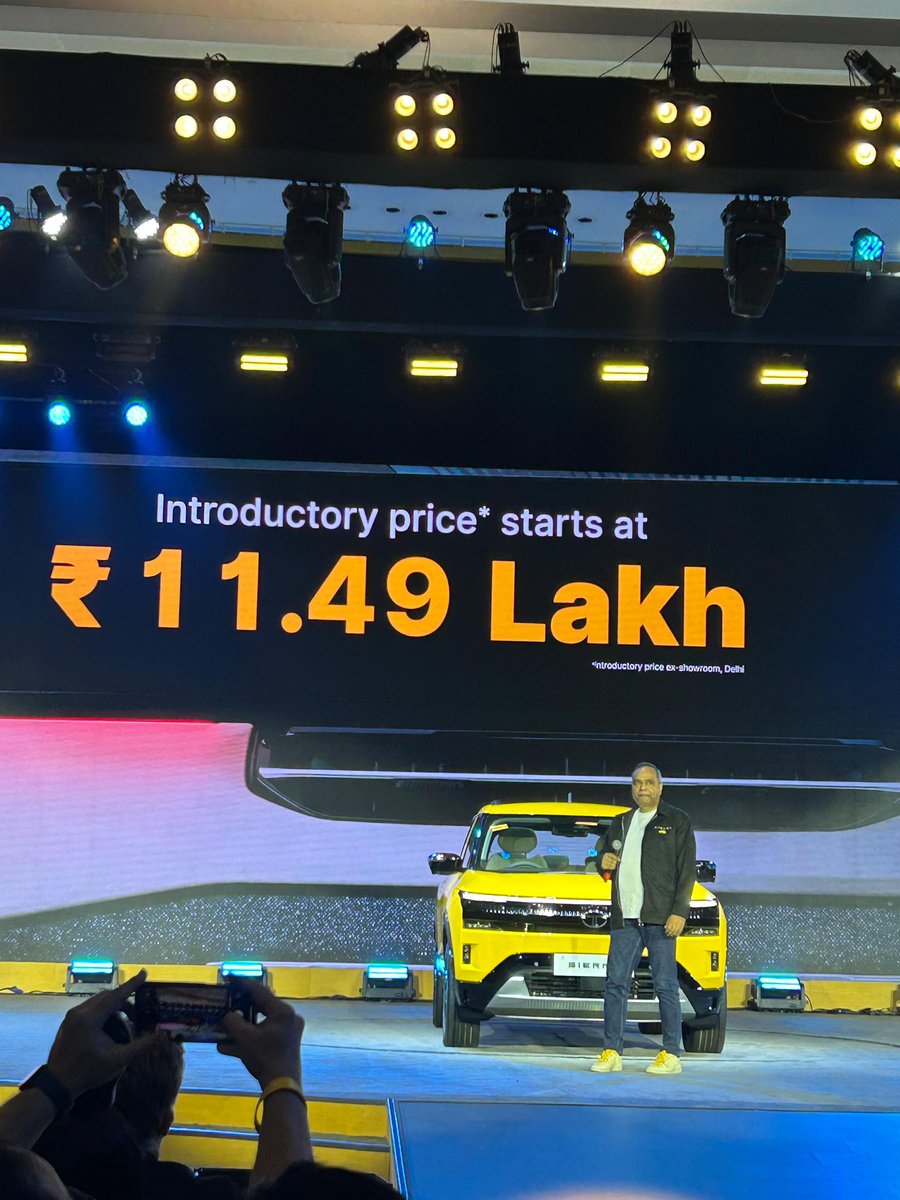 yogeshvisal's tweet image. 🔥 The all-new Tata Sierra launches at just ₹11.49 lakh (ex-showroom)! 📅 Bookings open 16 Dec, 🚚 Deliveries from 15 Jan.
#TataSierra #SUVRevolution #ValueForMoney #Automotive #India
