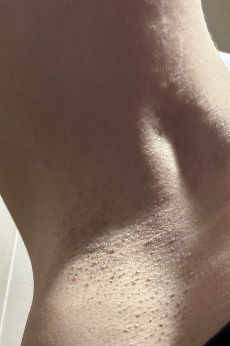 Armpits_Buttons's tweet photo. Extra stinky today, with a hint of her sweet perfume👅 https://t.co/r7wa6JGwAo