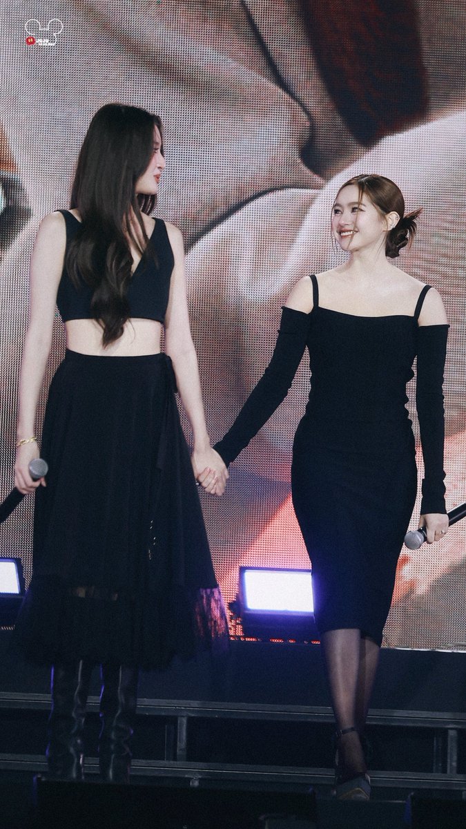 jujukeailong's tweet image. 😭😭😭😭😭😭

#GMMTV2026 #viewmim
#viewbenyapa #mimrattanawadee 
251125