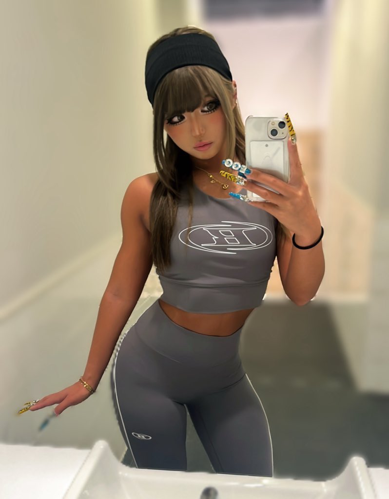 llbenayl's tweet image. マンジャロとか脂肪溶解で痩せてるやつ
大体ケツ垂れてる
今日も筋トレしよー♡