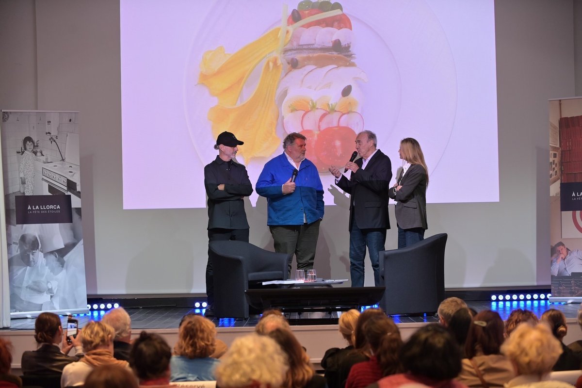 BernardDeloupy's tweet photo. Magnifique lancement du livre "A la LLorca, la fête des étoiles" que j'ai eu l'honneur de rédiger, qui retrace le parcours passionné du chef multi-étoilé Alain Llorca, aujourd'hui au sommet de son art. Merci au photographe et directeur artistique Ralph Hutchings pour son travail https://t.co/Z0yIdRiB4W