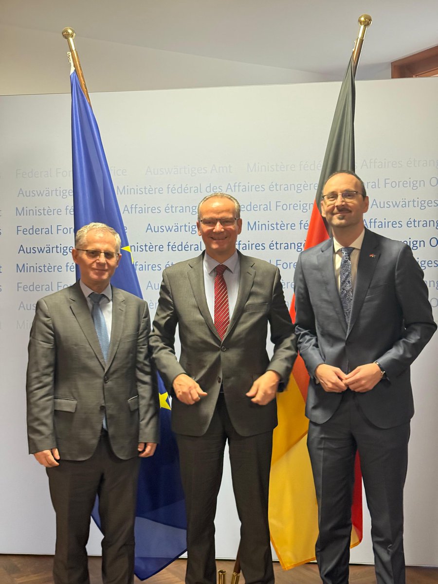 Pleasure to meet in Berlin w/ Minister of State for Europe <a href="/GuntherKrichba3/">Gunther Krichbaum</a>. Informed the Minister regarding our economic growth, democratic progress, aspirations on European integration &amp; membership in the CoE. 🇽🇰 highly values 🇩🇪's steadfast support towards our European future.