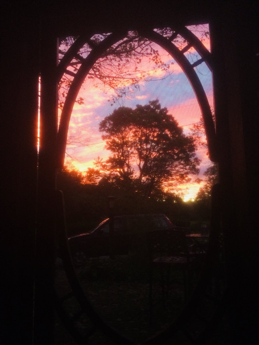 LaymansGrit's tweet image. Good morning 
According to the fossils found in the area this was once underwater. Don’t forget to enjoy the moment!