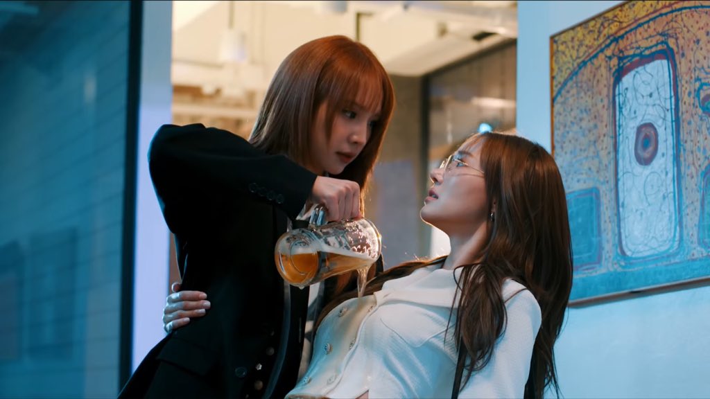 glonair's tweet image. แกคะ #ลัลล์ไม่ชอบไวน์  #enimieswithbenefits 
นำแสดงโดย #แจนเฮจิงจิง คือฮ้อตมากกกก ฮ้อตเกินคาด และดูวายป่วงมากๆ

#GMMTV2026