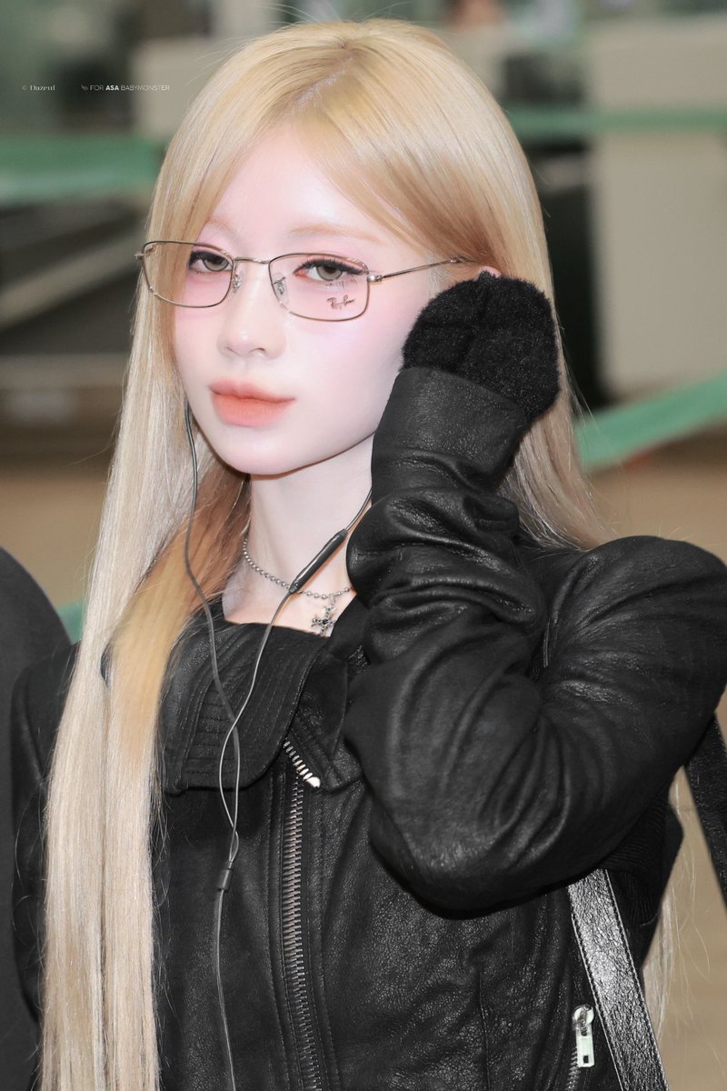다즐 🐰🎀🖤 tweet media