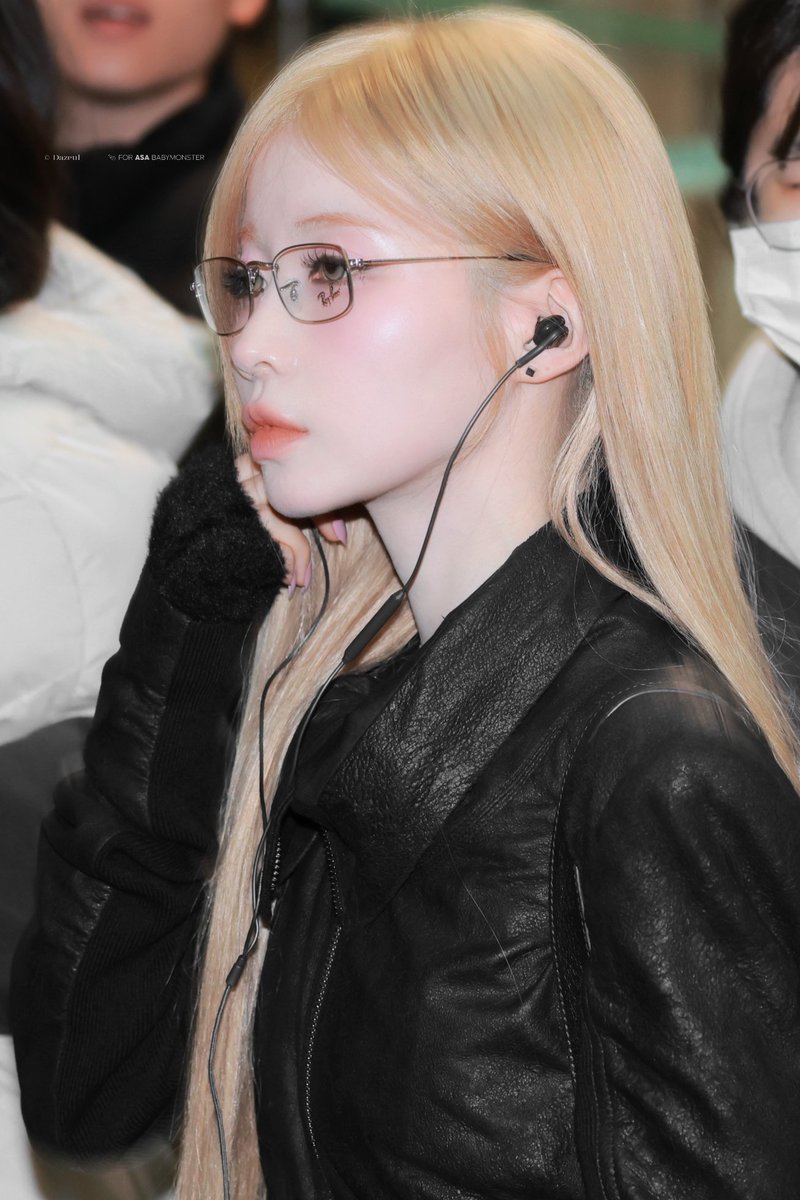 다즐 🐰🎀🖤 tweet media
