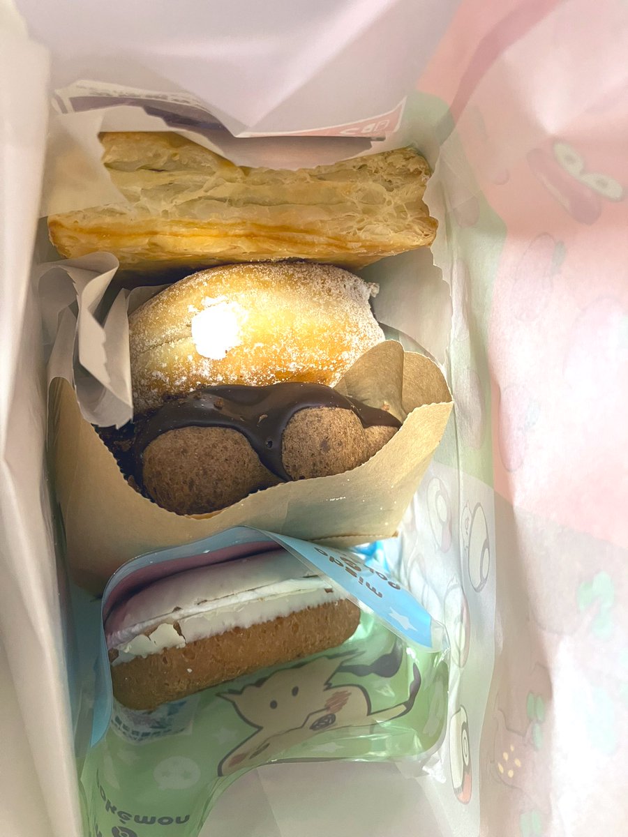 vrc_uyu's tweet image. いただきます🍩🐈‍⬛