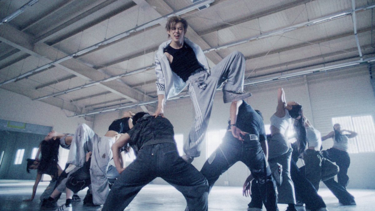 TXT_bighit's tweet image. &apos;Talk to You&apos; Performance Video | NO LABELS: PART 01 | 연준 (YEONJUN)
(youtu.be/NIGA89HGTBU)

#연준 #YEONJUN
#NOLABELS_PART01 #TalktoYou
#투모로우바이투게더 #TOMORROW_X_TOGETHER #TXT