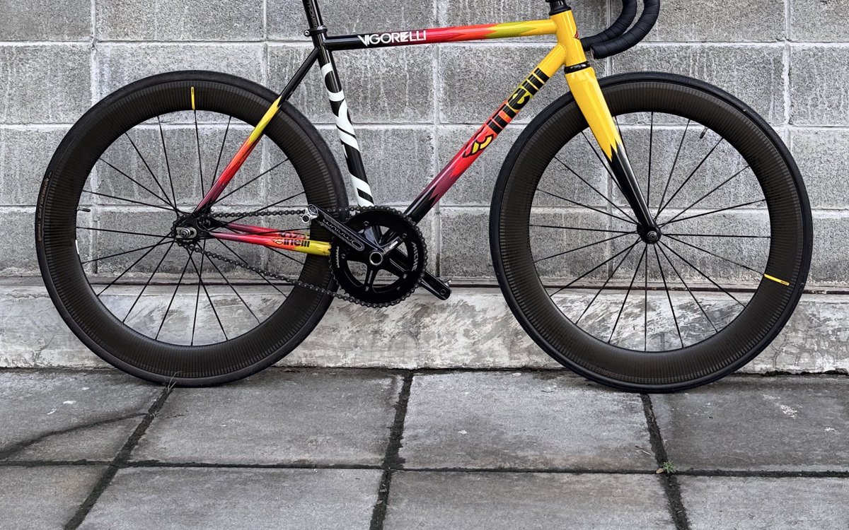 sixboldtrack's tweet image. Want to sell
Mavic Carbon Rims
Include Continental Gatorskin
Idr 15.500.000 ((((NETT))))

FREE ONGKIR
#fnfjb