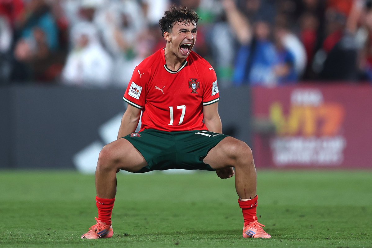 selecaoportugal's tweet image. 📸❤️‍🔥 

#FazHistória | #U17WC