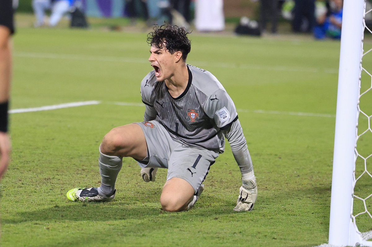 selecaoportugal's tweet image. 📸❤️‍🔥 

#FazHistória | #U17WC
