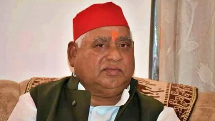 mohitlaws's tweet image. BJP–RSS didn’t invite MP of Ayodhya Awadhesh Prasad to the Dhwajarohan Utsav at Ram Temple.

Awadhesh Prasad belongs to the SC community.