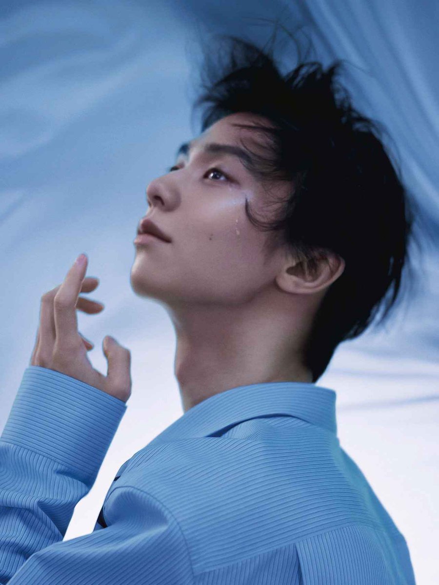 goatenchi's tweet photo. this might be the prettiest photoshoot he has ever taken https://t.co/jcbg4ZY2FS
