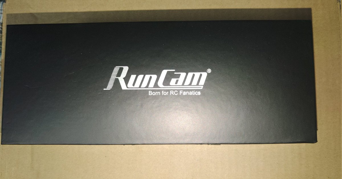 50Maron's tweet image. 今年最後？の軍拡アップデート
GoPro8の重さに疲れた私がこちら購入。
Runcam Helmet Camera 4K
18650電池使用で長時間録画可能とのこと。
ヘルメットかヘッドバンドに取り付けてみたい‼️
防弾対策必要なのでかんがえなきゃね。
#Runcam #HelmetCamera