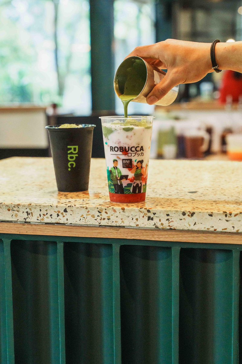 infomalang's tweet photo. Tempat alternatif kalau pengen nyari tempat ngopi di Malang, namanya Robucca. Kalau mau yang asri suasana tenang, bisa ke cabang Robucca Ijen dan kalau mau nyari spot ngopi 24 jam bisa langsung ke cabangnya yang di Suhat rek! Gass budall https://t.co/9H1am74AD4