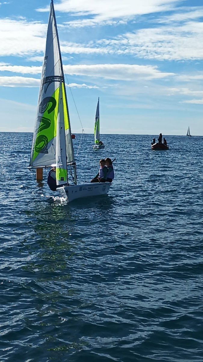 Èxit rotund a la primera Trobada Lliga Blava Maresme
#lligabalava <a href="/radioarenys/">Ràdio Arenys</a> <a href="/vela_cat/">Federació Catalana de Vela</a> <a href="/cnarenys/">CNAM</a> <a href="/AjArenys/">Aj. Arenys de Mar</a> <a href="/bcnautica/">Barcelona Capital Nàutica</a> <a href="/esportcat/">Esports</a> <a href="/diba/">Diputació de Barcelona</a>