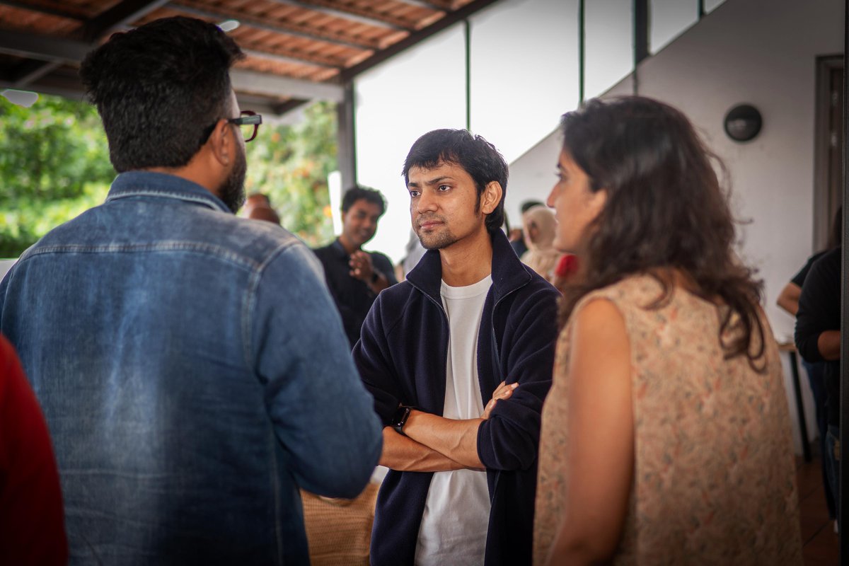 Every time we meet a Jar user, there’s a story..
A daughter saving for her parents, 
A mother saving for her child, 
A student starting with 10 rupees...  

Our users turned a simple app into a daily ritual of discipline and hope...