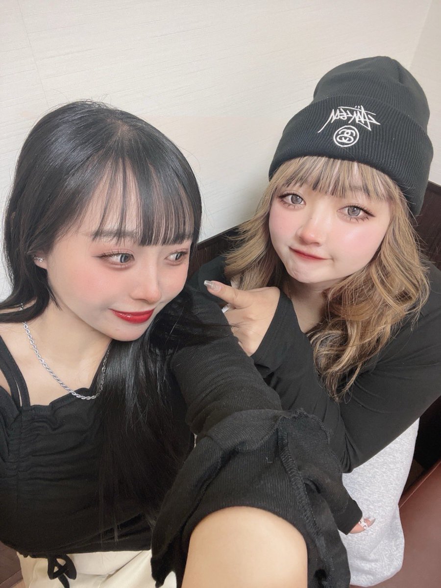 大学卒業してから仲良くなった後輩ちゃん！

今では月1で遊ぶほど仲良くなった！
可愛いのよ毎回！
 #日常垢 
 #日常垢さんとつながりたい