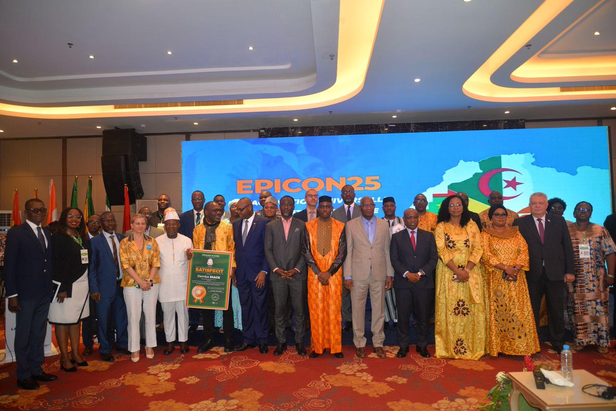 WHOAFRO's tweet photo. The EPI Managers’ Meeting for West Africa is underway in Conakry 🇬🇳. 

Delegates from 17 countries are reviewing progress, addressing gaps and setting priority actions to strengthen routine immunization across the region.

#VaccinesWork 
#EndingDiseaseInAfrica https://t.co/1Y4rTl5Z5X