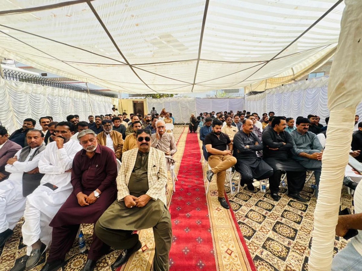 AfshinAli2025's tweet photo. A PPP divisional meeting was held at Rizvi House Hyderabad chaired by Nisar Ahmed Khuhro and attended by Mayor @KashifShoroPPP Leaders pledged full preparations for celebrating the 58th Foundation Day on November 30.@BBhuttoZardari #jaam Khan Shoro HMCfanding Delivers https://t.co/jkEPgTXvDW