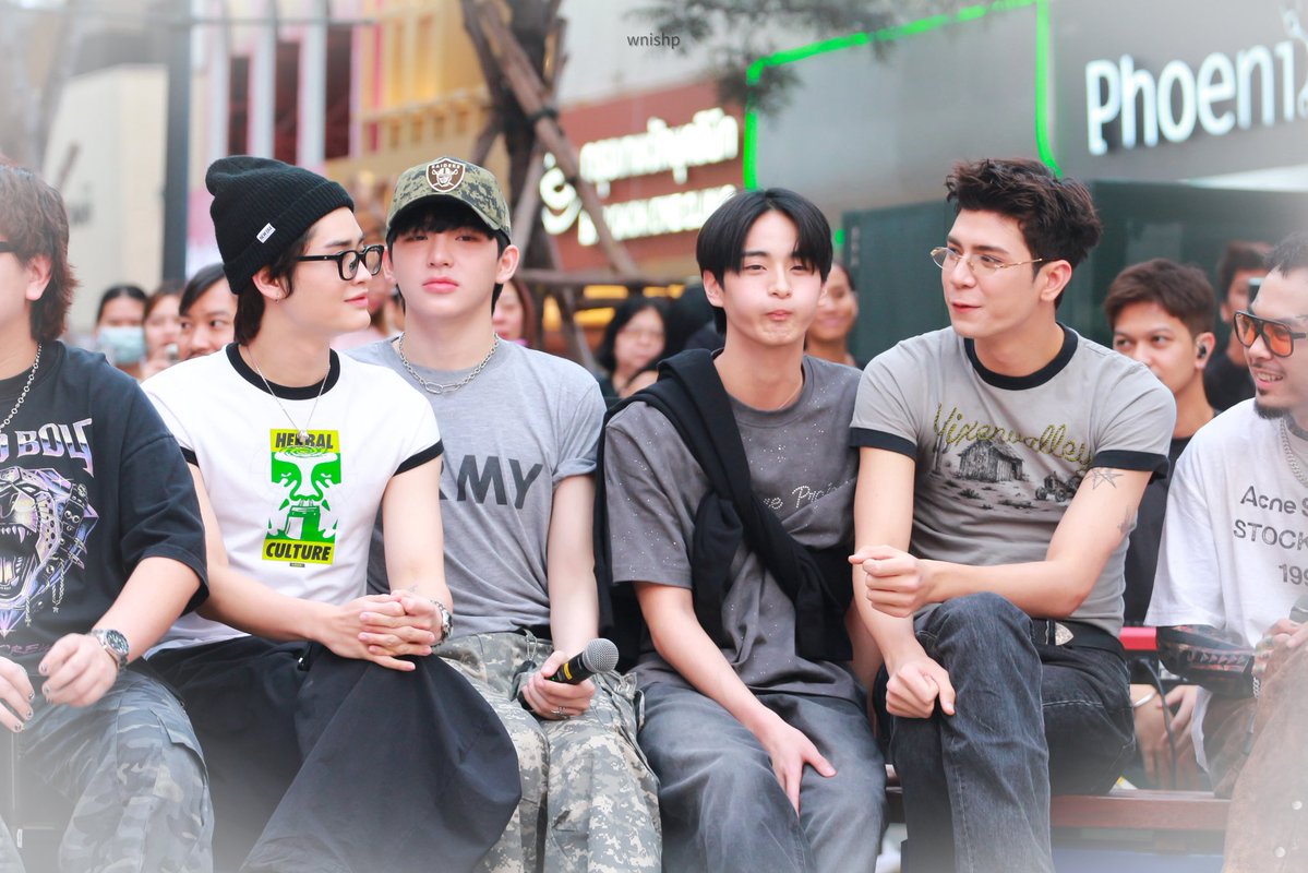 winerishappy's tweet image. เจอใครอยู่สยามมมมม 🤲🏻💘✨🤏🏻

#ATLAS_th #ATLASth 
#WHYLIVEสยามสแควร์