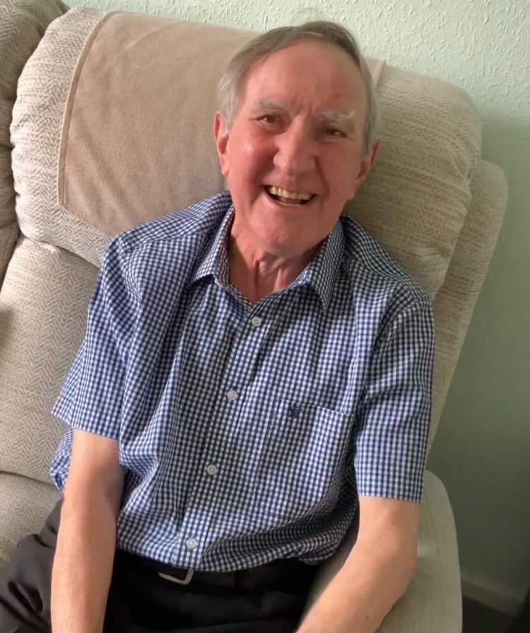 mrgeoffpeters's tweet image. It’s been a year since we lost our great friend Neville Foulger. He’ll forever be remembered as the most iconic of all the #lcfc commentary voices. Nev inspired and helped me more than anyone in the industry. Such a wonderful man x