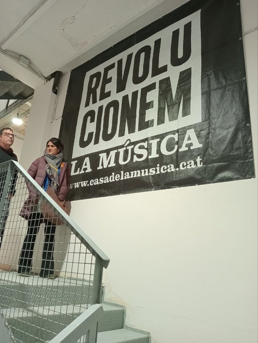 ciutatinvisible's tweet image. Manresa és un dels epicentres del nou cooperativisme català. Amb el #PostgrauESSCoop visitem L&apos;Òrbita @Gedi_sccl, el pol cultural @PropagandaPFet, @SupercoopManre i altres projectes que compten amb el suport de @CoopCatCentral. El desenvolupament local transformador és possible🖤