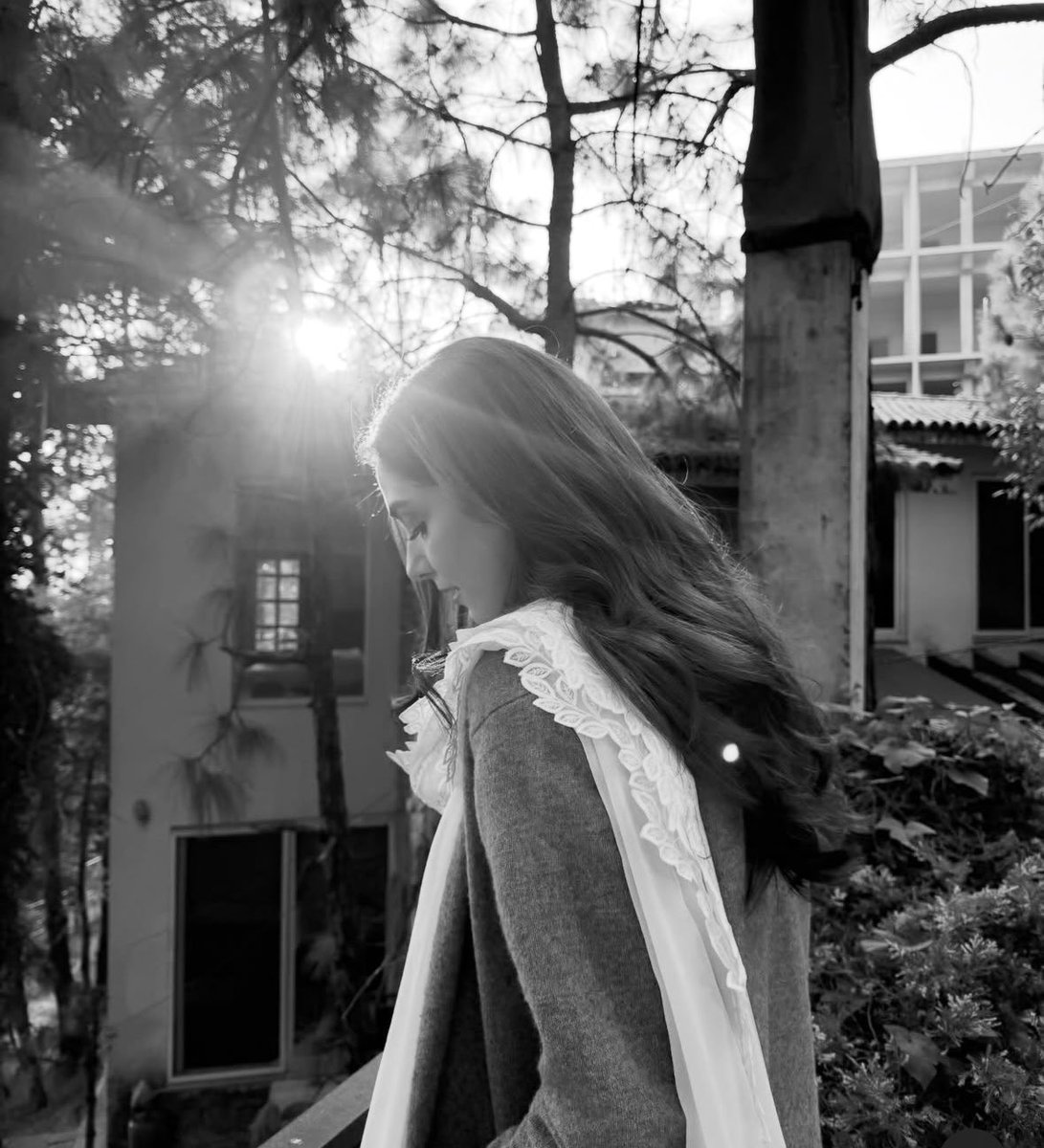 ibadat83822's tweet image. Maya looks absolutely stunning. 
I cannot wait for the show. Give me the episodes right now. #MayaAli ❤️