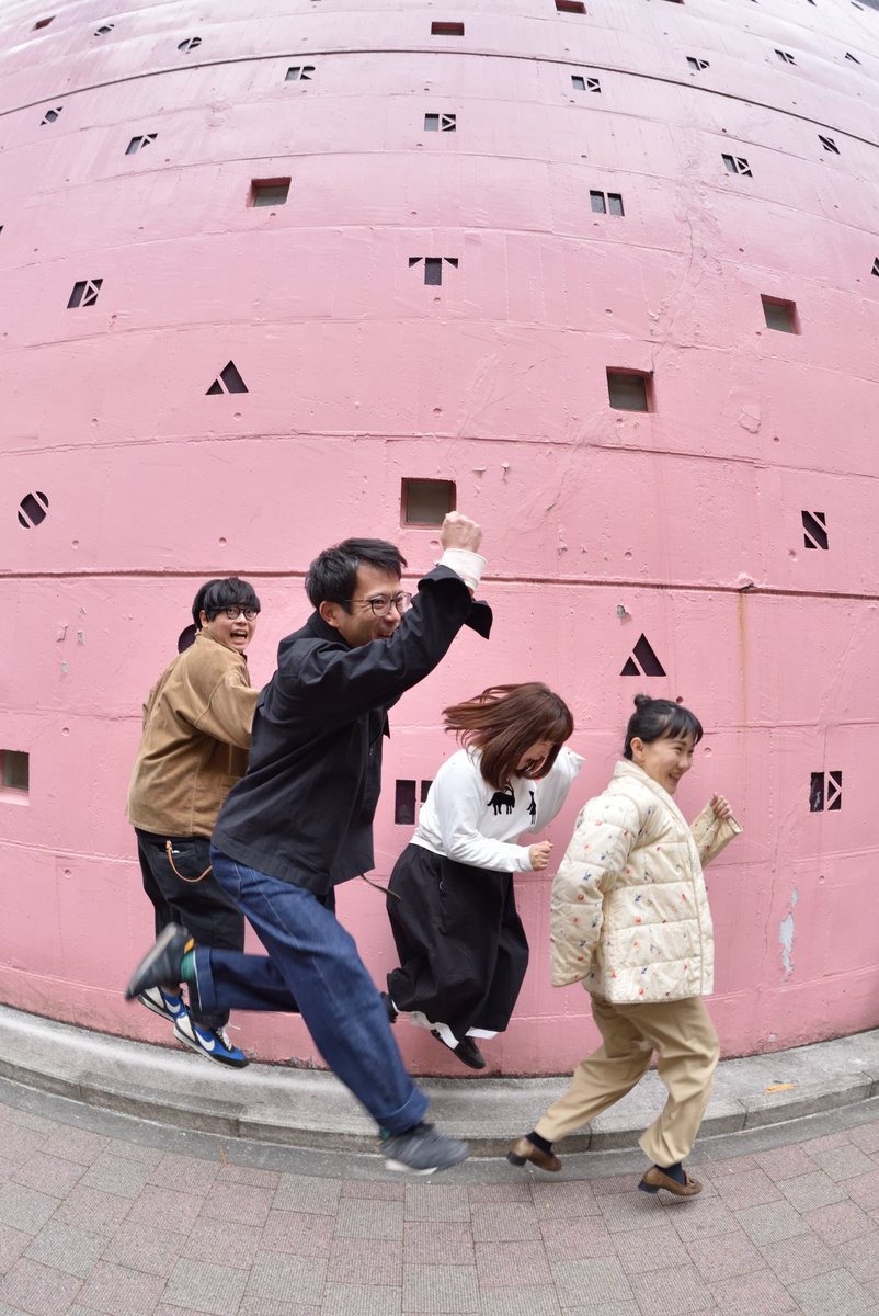 redgocarrrt's tweet image. いよいよ近づいてきたNoa Mal Japan Tour🌹瑞々しさにポイゾン一滴たらしたような曲と歌声、初めて聴いた時から会いたかったNoa Malちゃんのサポートでred go-cart2025年のライブ納めです🚗嬉しくてたまらずジャンプ力もアップしたred go-cartのライブをお楽しみください😽✨✨
←2023年/ 2025年→