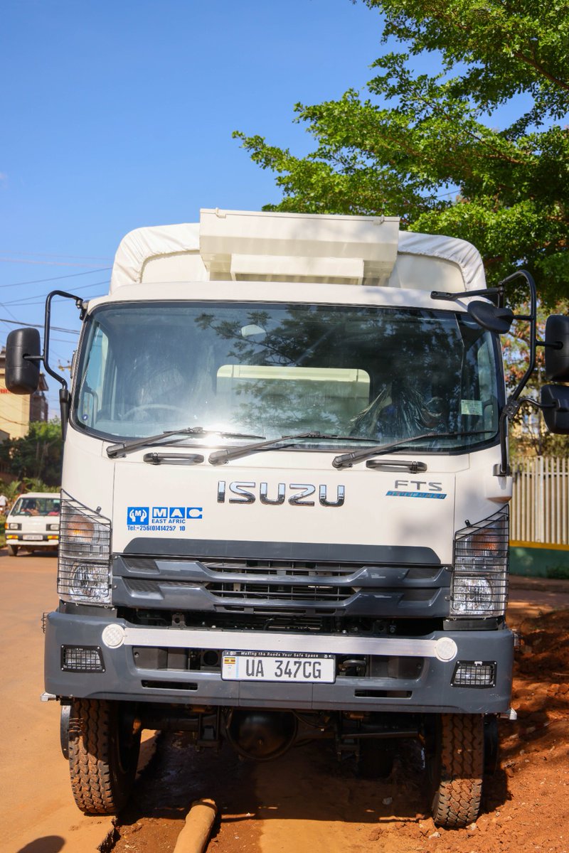 ugwildlife's tweet image. UWA has received a new Isuzu 4x4 truck (UA 347 CG) from PRIMAKLIMA to boost field operations for the Kibale Restoration Project. The donation is part of a two-vehicle support package, with a Land Cruiser soon to follow.

UWA appreciated the partnership, noting the truck will…