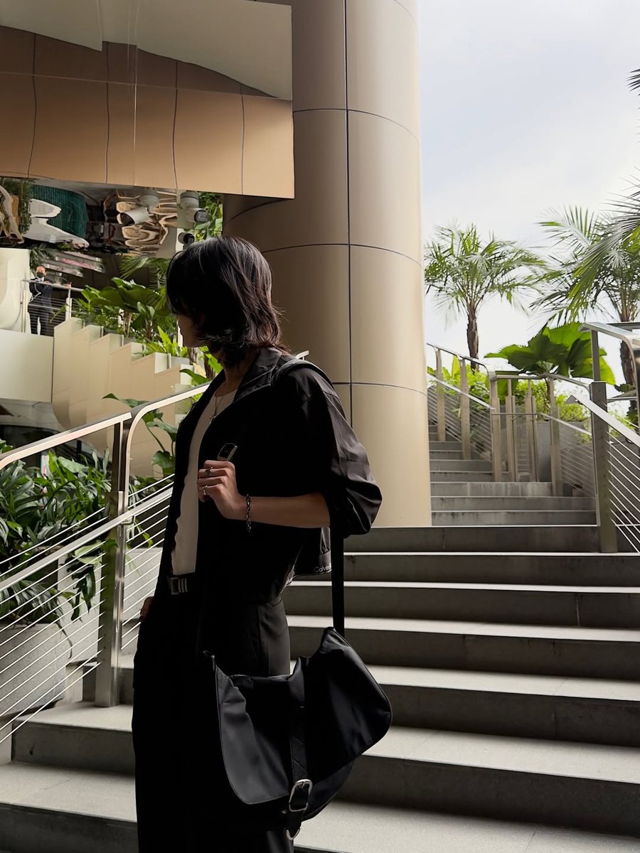 NoinaAlways's tweet image. คัยบอกว่าชอบเทอที่หน้าตา ก็ตกหลุมรักตั้งแต่ยังมะหันหน้ามาเลยแหละ 😝🖤✨️

#NEXnattakit